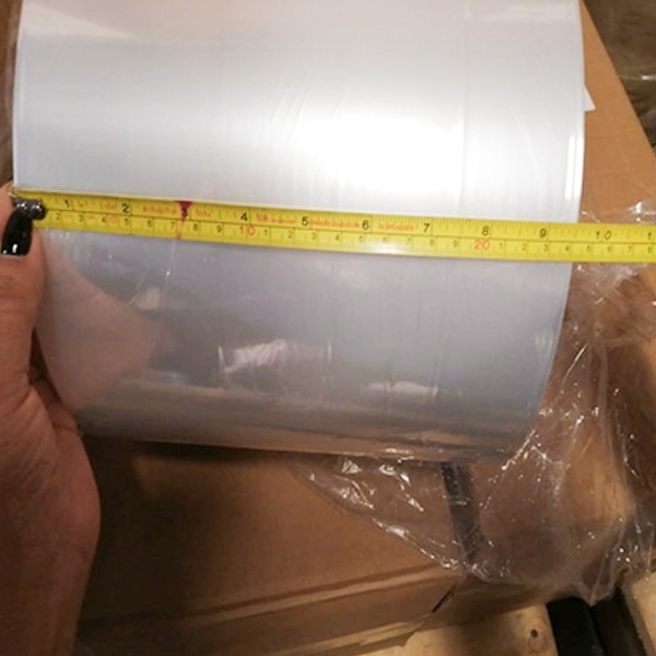 200 mm - 1400 mm dobbeltlags 17 mikron mikroperforert polyolefin krympefilm for melkeprodukt